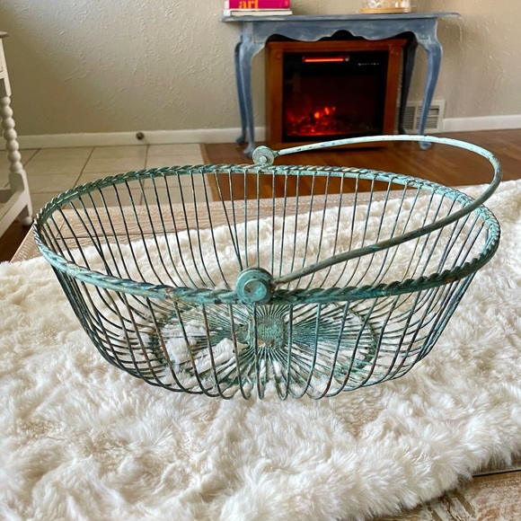 🧺3 Wire Farmhouse Oval Baskets🧺 - Picture 6 of 16
